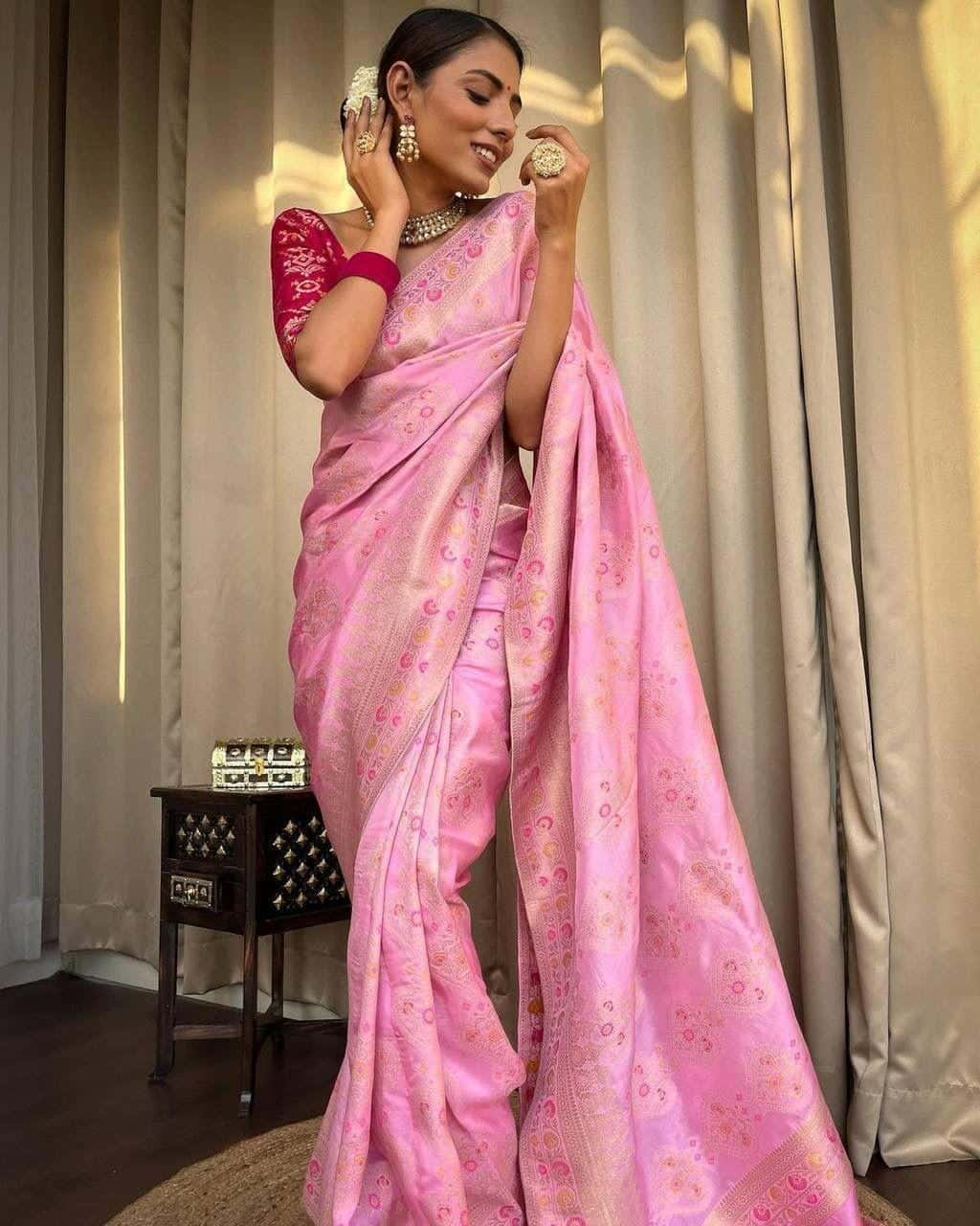 BEAUTIFUL RICH PALLU & JACQUARD WORK ON ALL OVER THE SAREE.