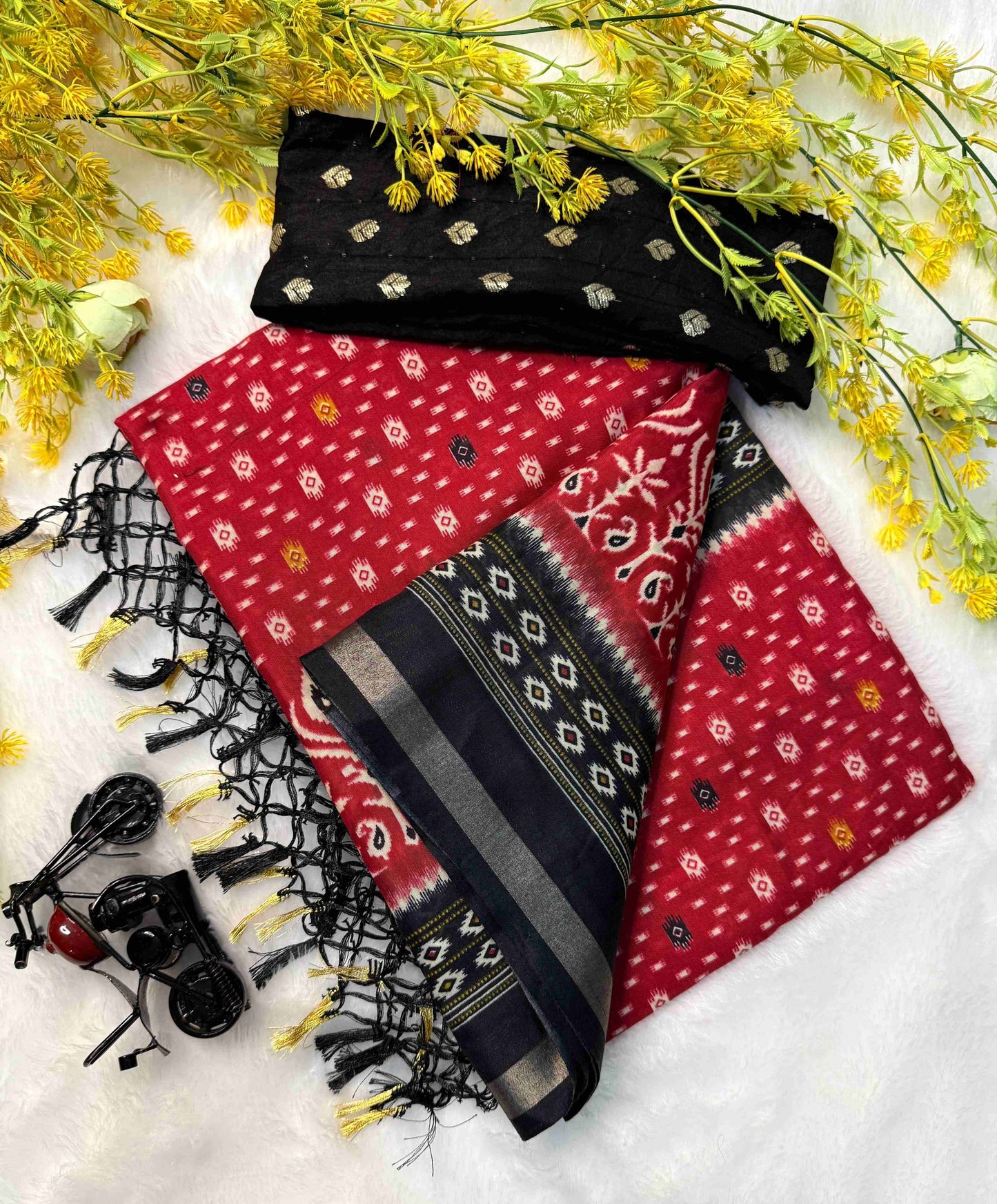 mul mul cotton flower and patola beatiful saree