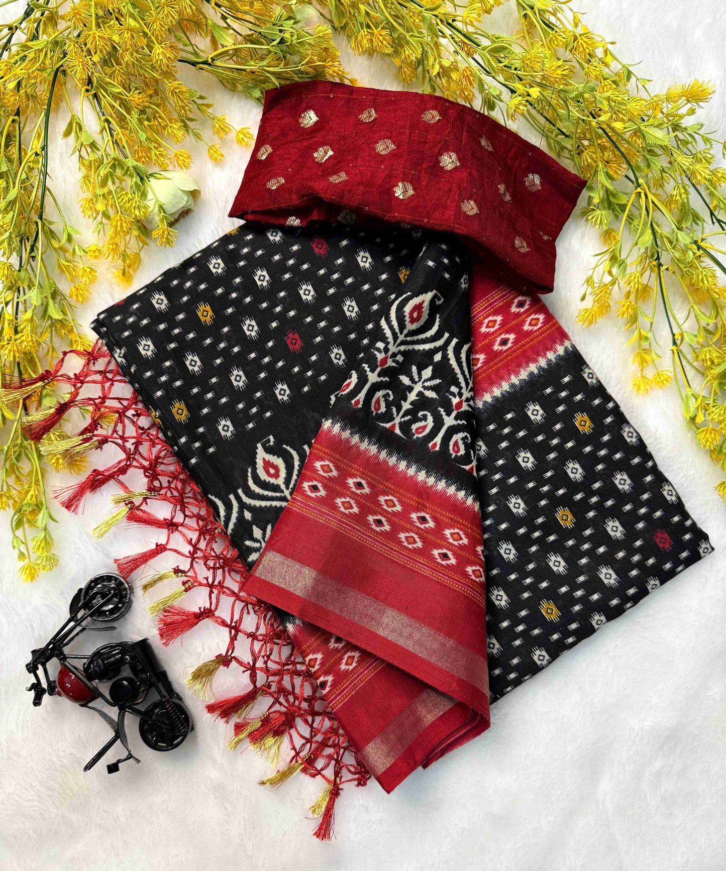 mul mul cotton flower and patola beatiful saree