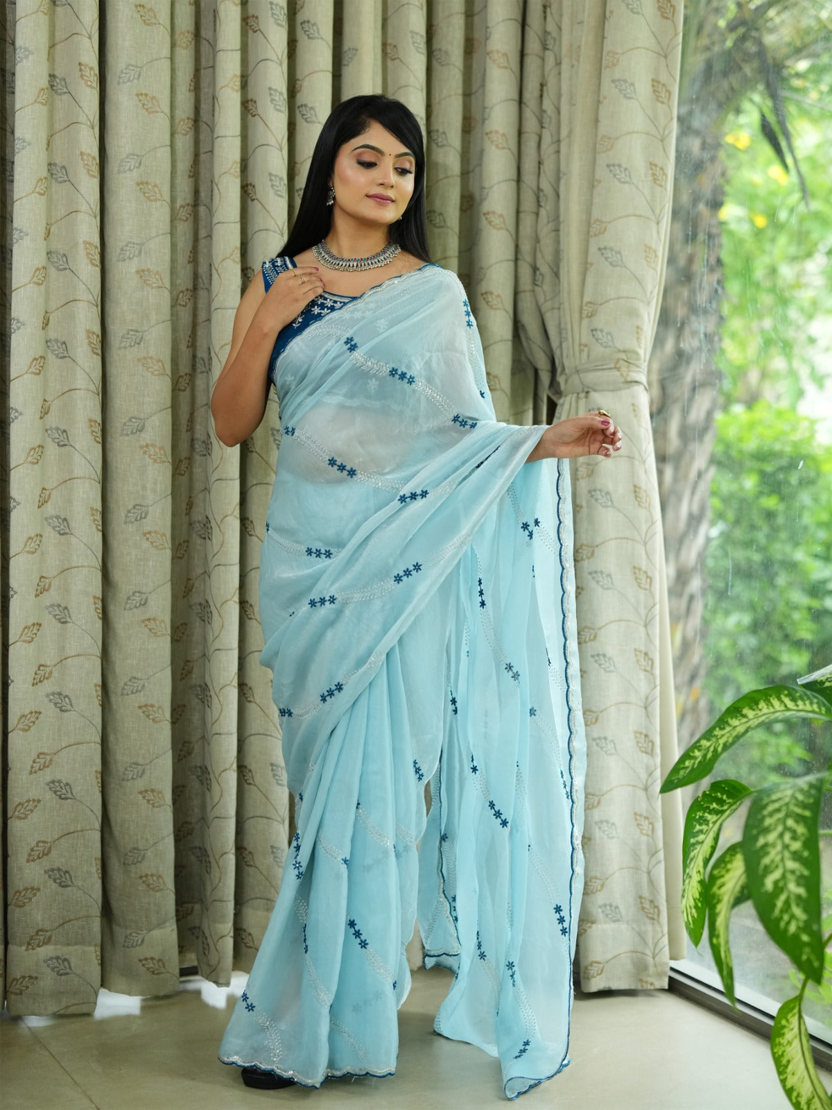 Shimmer Frendy Chiffon Saree with Heavy Work & Contrast Blouse