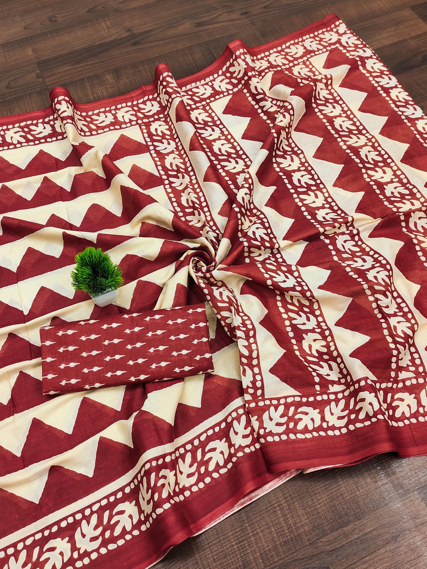 Premium Pure Mulmul Cotton Sarees Hand Block Zigzag Print