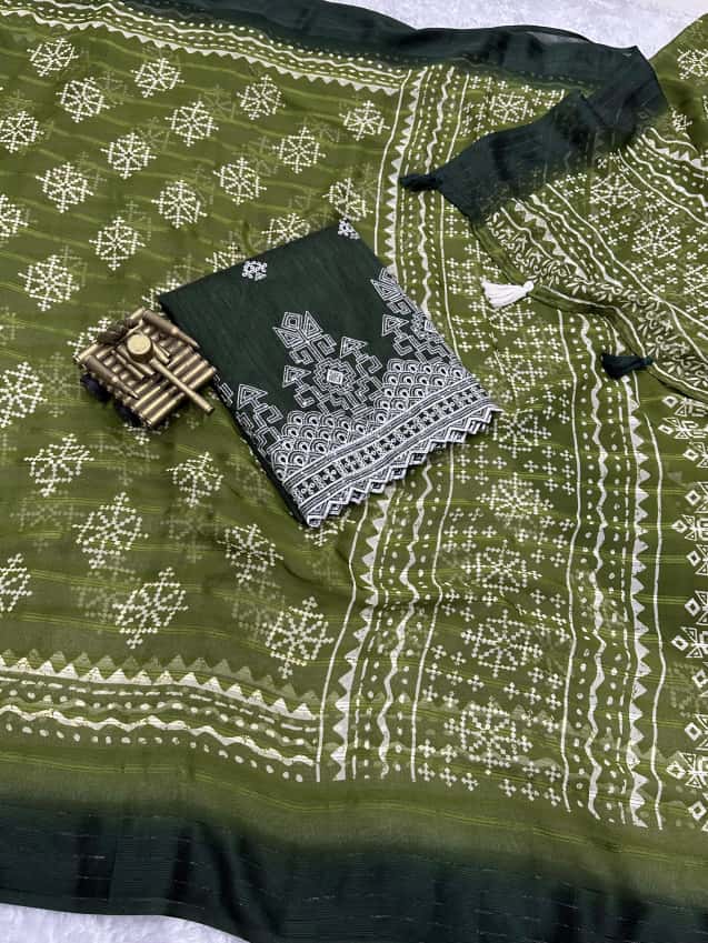 Pure Heavy Georgette Printed Saree with Zari Border and Designer Blouse
