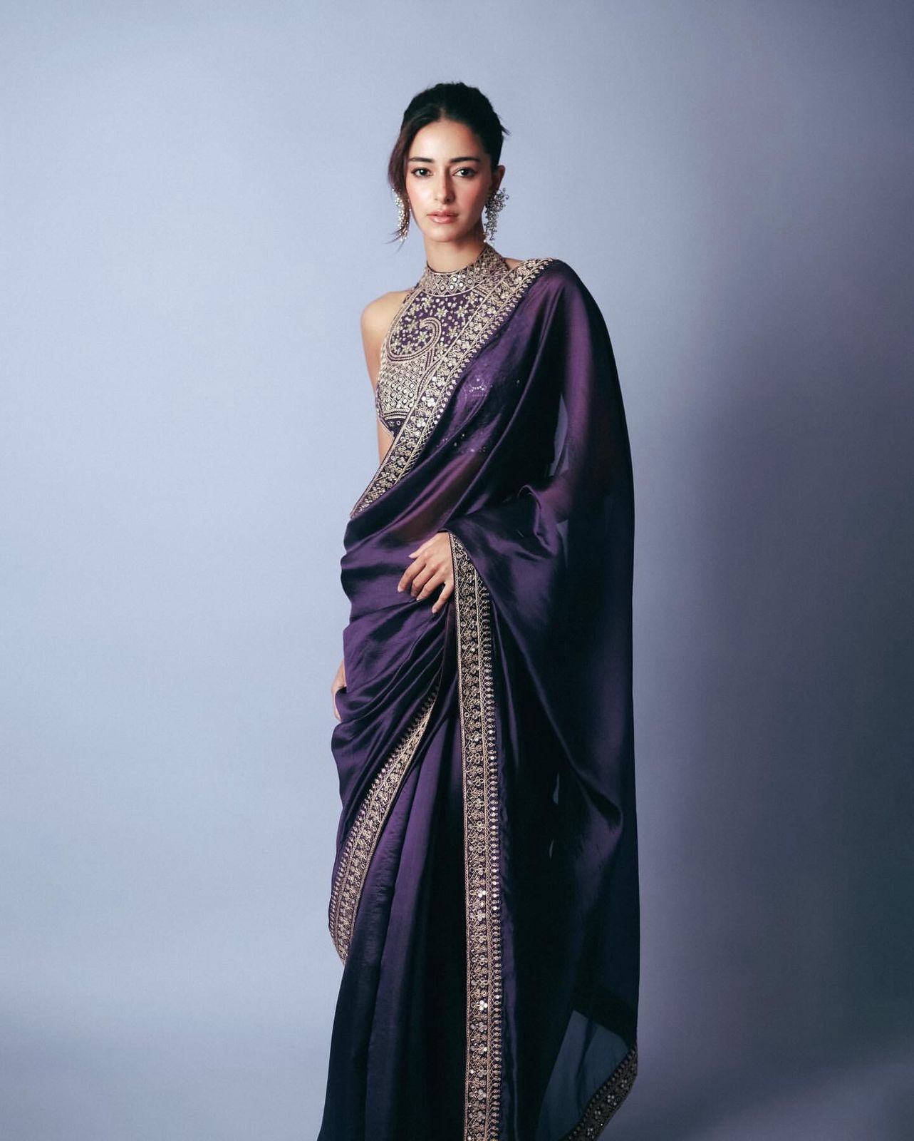 presenting new embroidery saree that increase your glamour