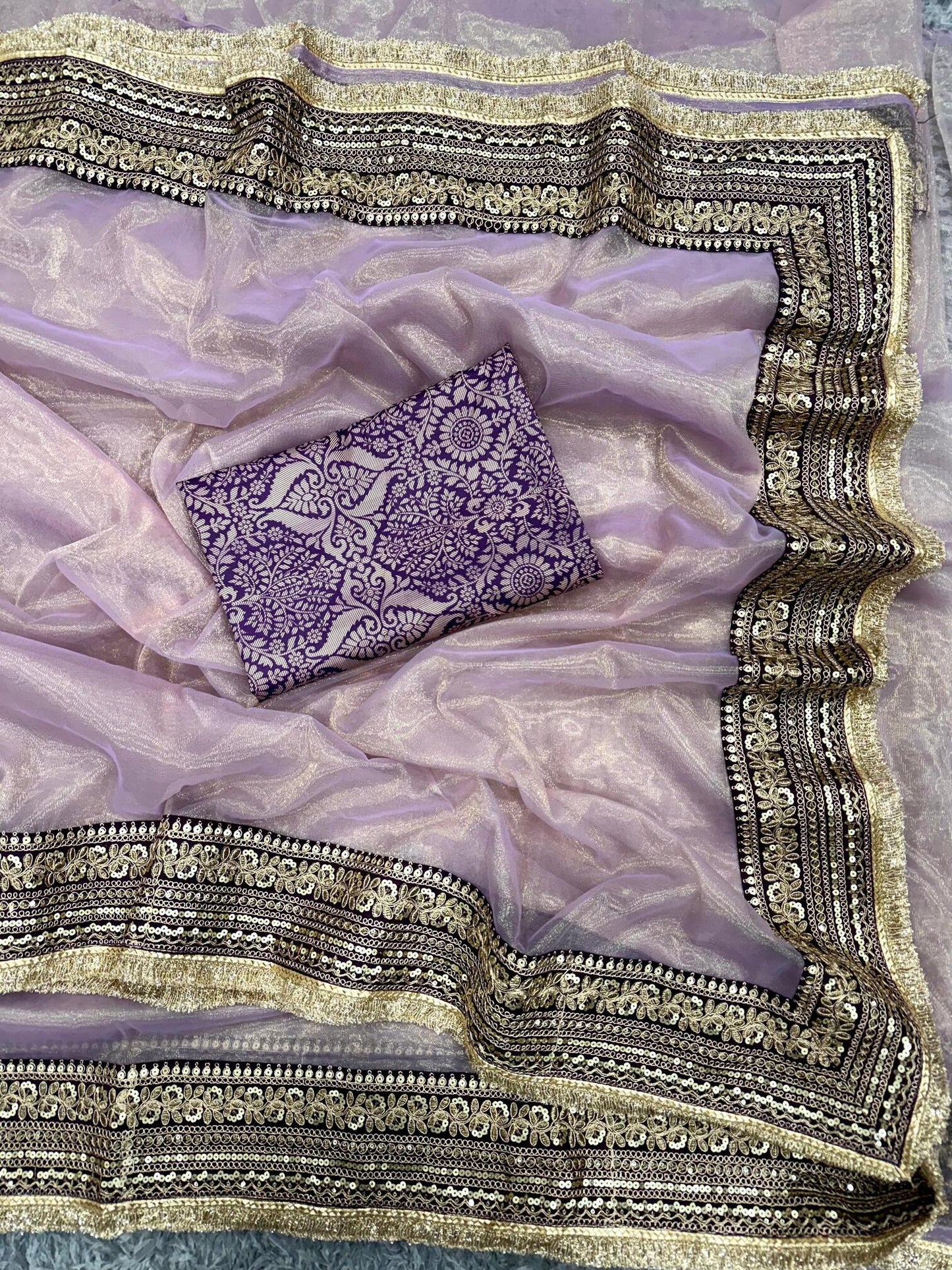 Presenting some premium designer Soft Twil net saree