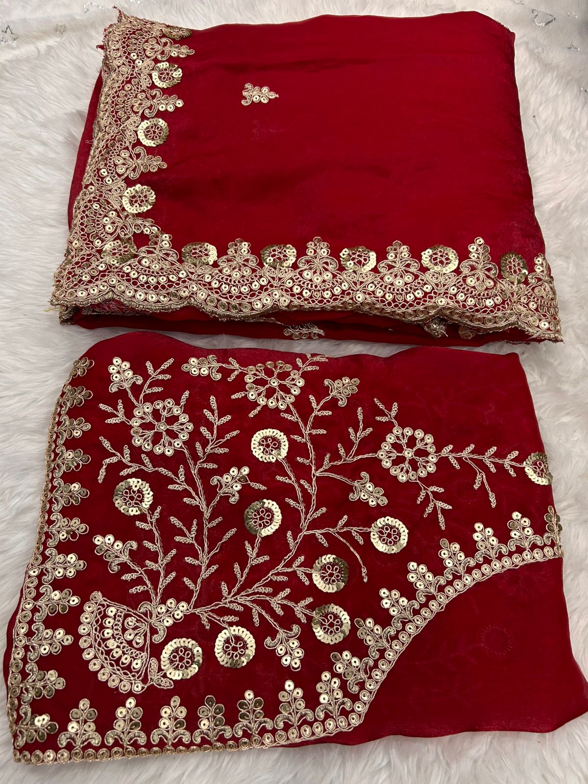 Graceful Fendy Silk Blooming Saree with sequence border