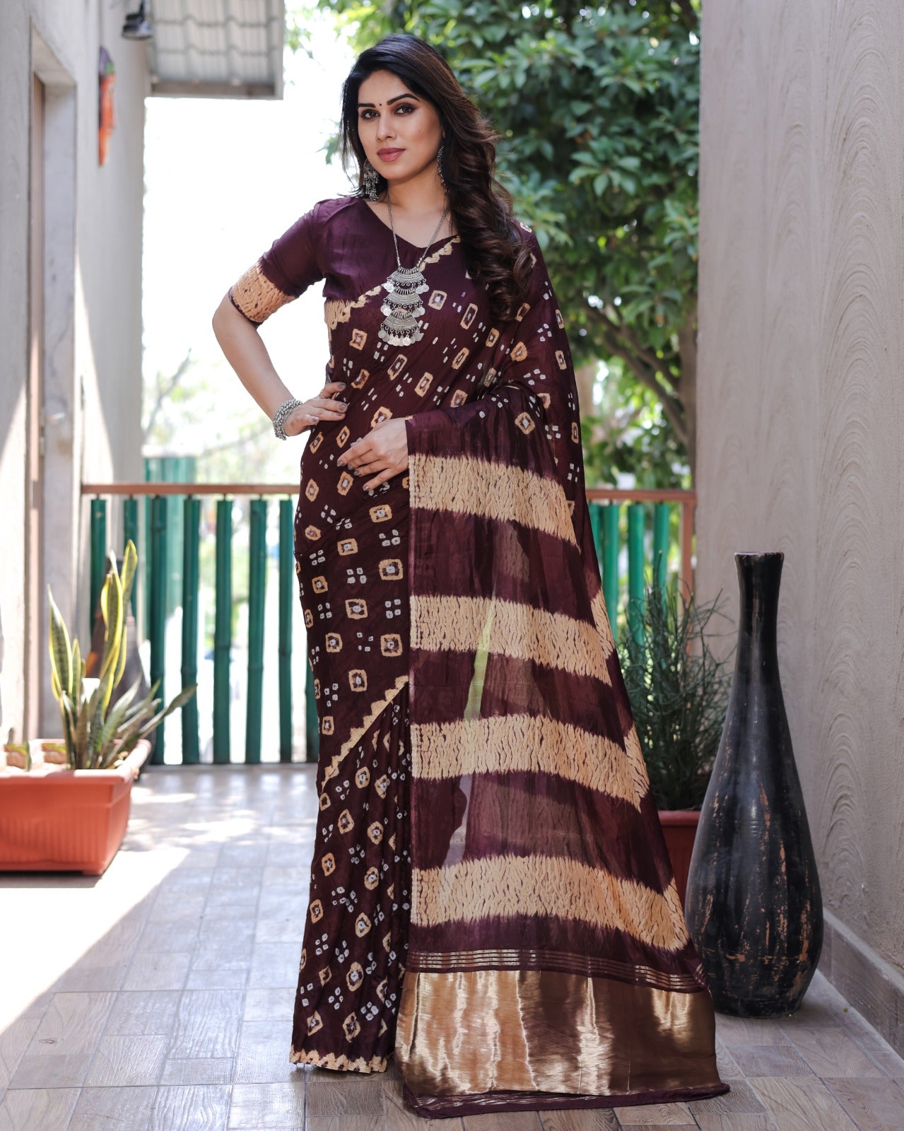 comfortable Bandhej silk drapes that is super stylish and pretty