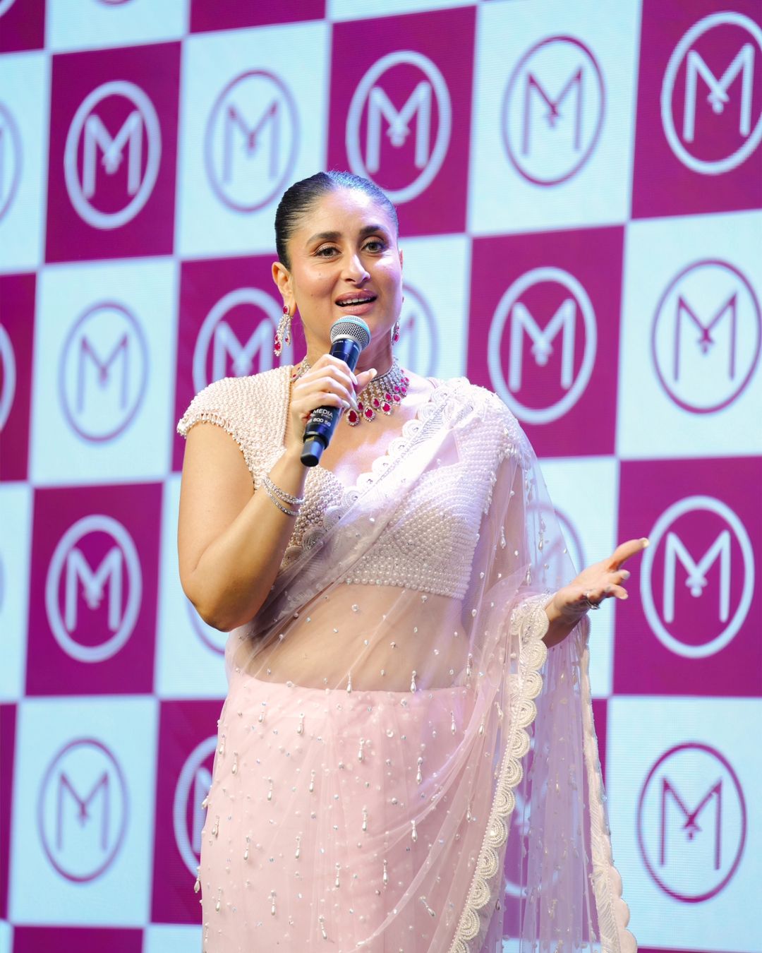 New Bollywood BlockBuster Kareena Kapoor Design Launching - Lookcollection