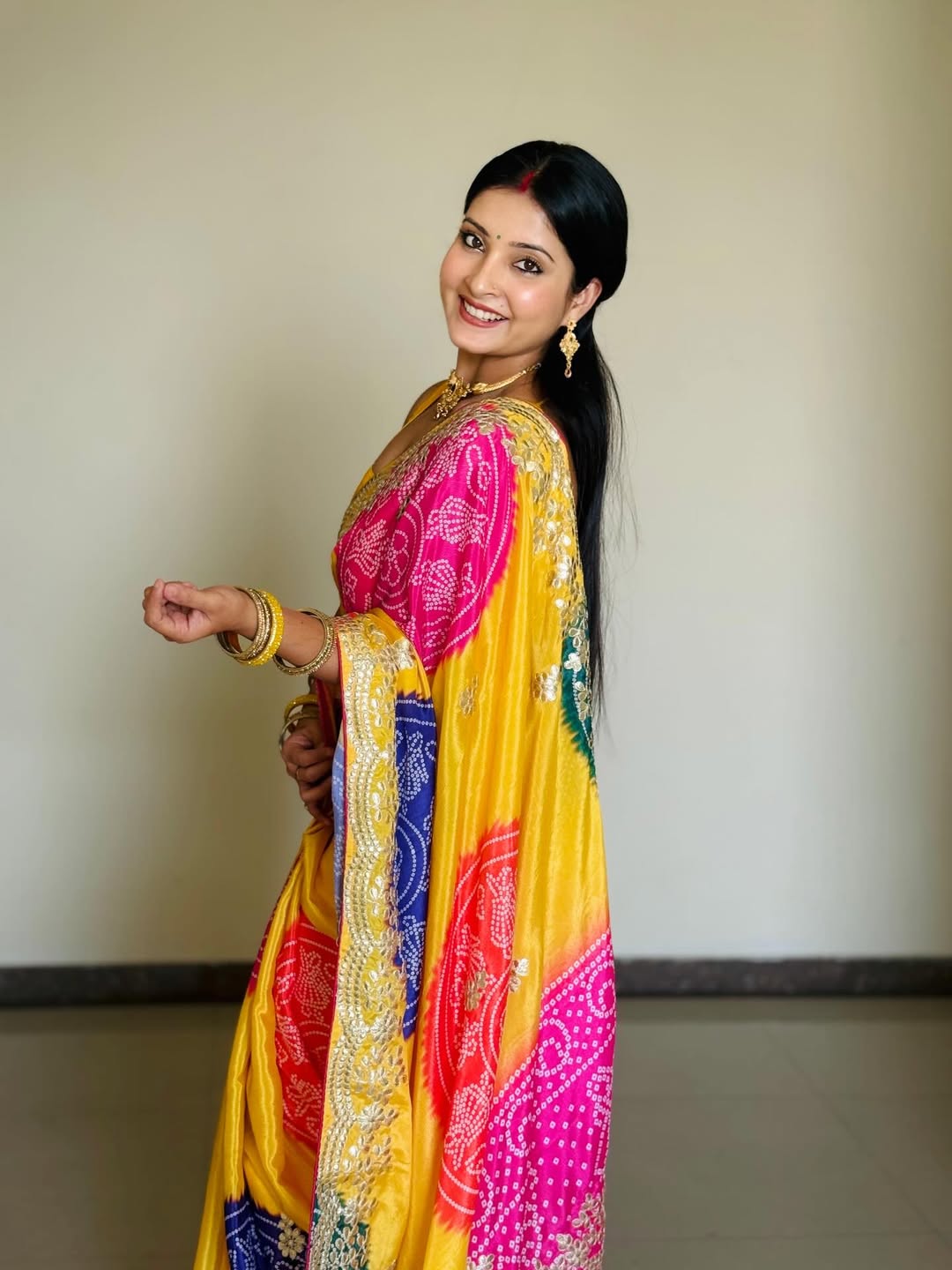 Premium Shiny Silk Saree with Bandhni Blouse