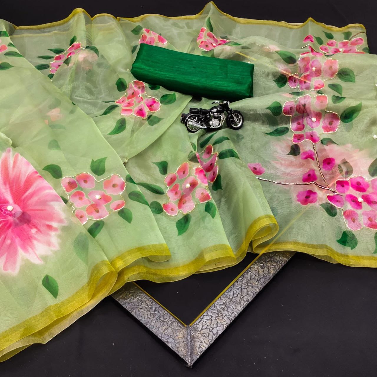 Soft pure orangaza handwork saree - Lookcollection