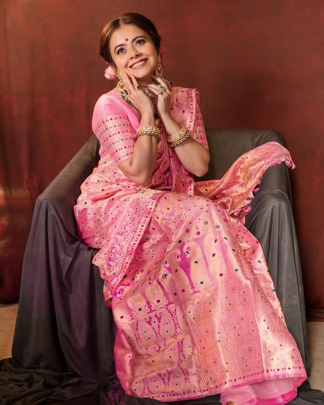 BEAUTIFUL RICH PALLU & JACQUARD WORK ON ALL OVER THE SAREE.