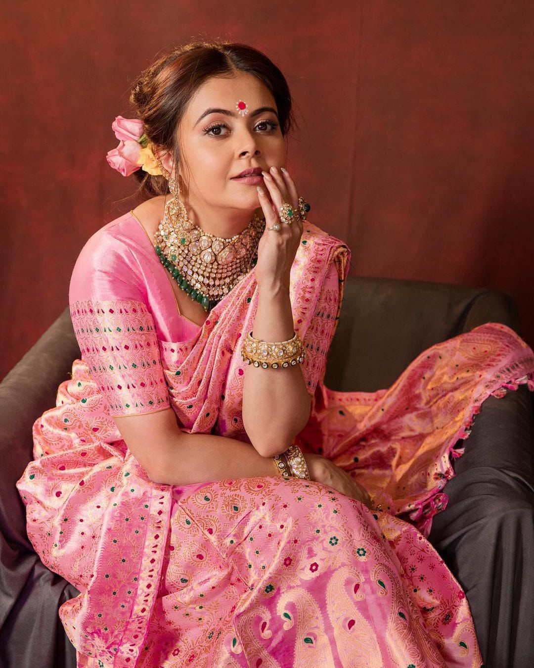 BEAUTIFUL RICH PALLU & JACQUARD WORK ON ALL OVER THE SAREE.