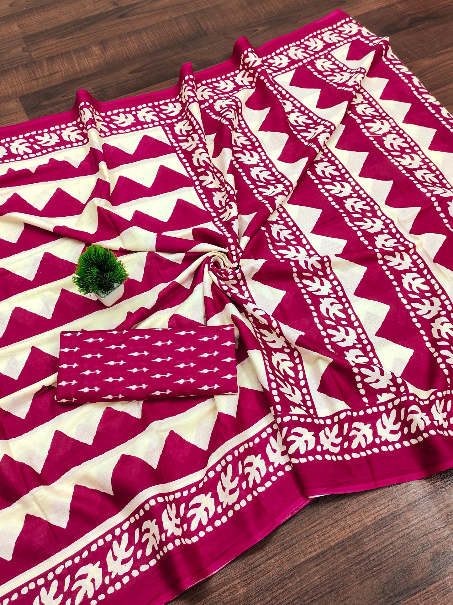 Premium Pure Mulmul Cotton Sarees Hand Block Zigzag Print