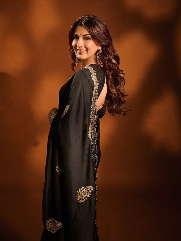 Pure Rangoli Crush Silk Saree with Jari–Sequins Embroidery & Cutwork Border