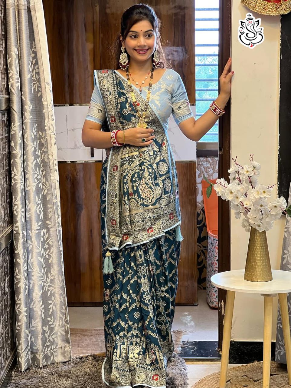 Pure Dola Viscose Meenakari Zecard Weaving Saree