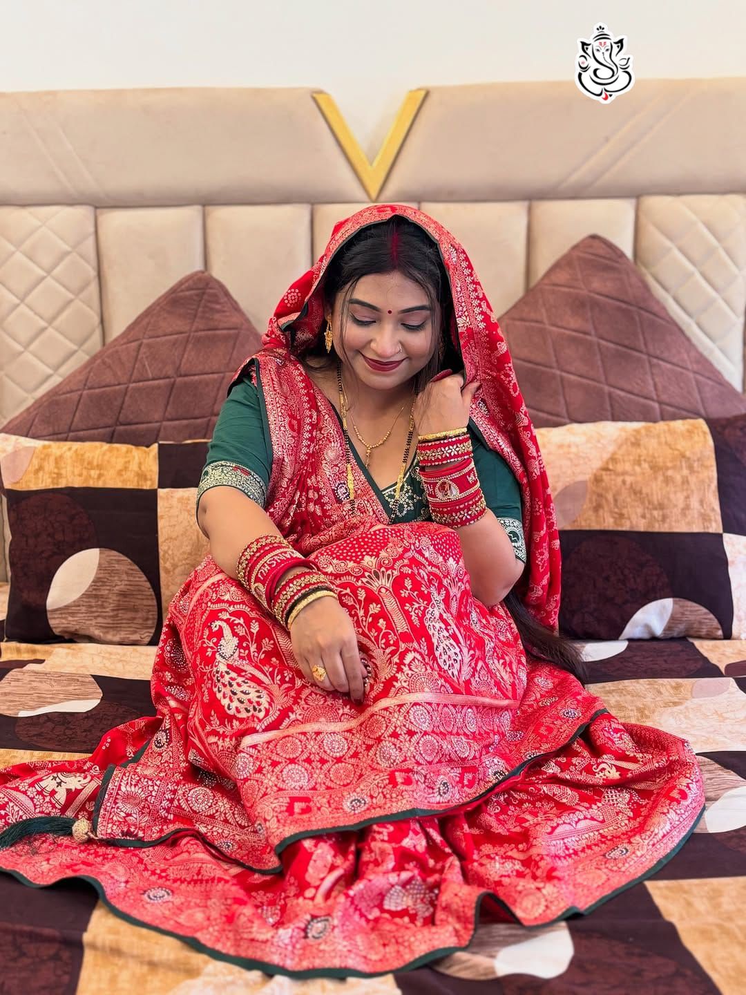 Pure Dola Viscose Meenakari Zecard Weaving Saree