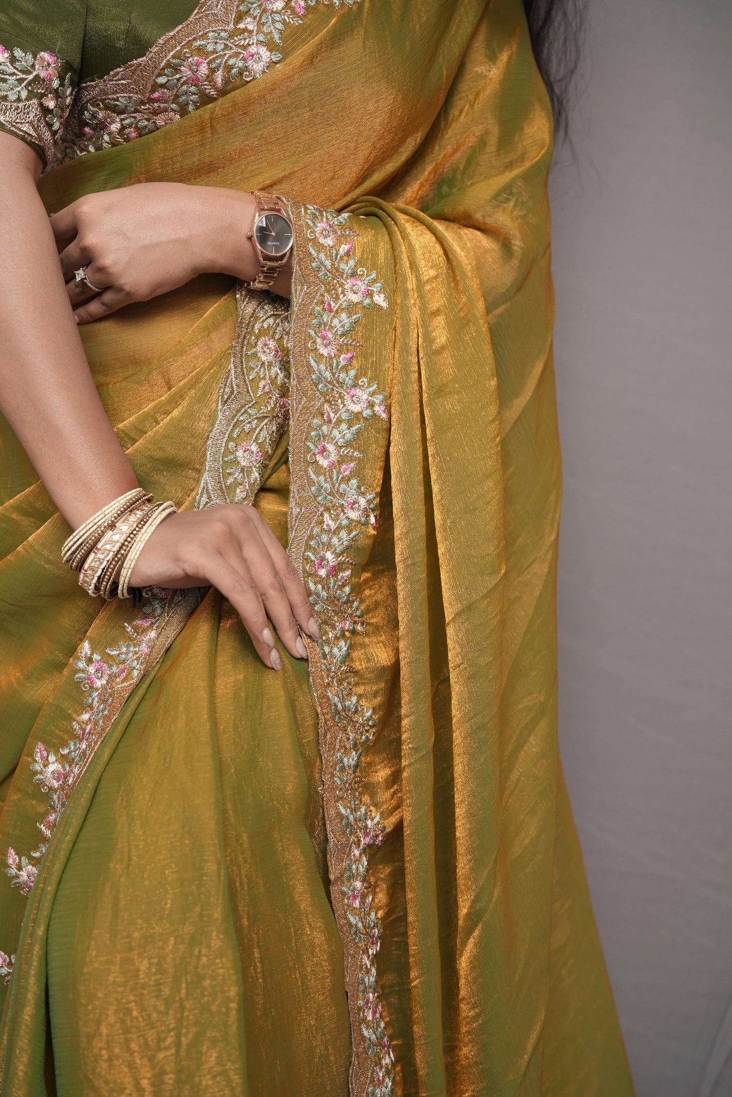 Premium Dual-Tone Fendy Chiffon Saree Set