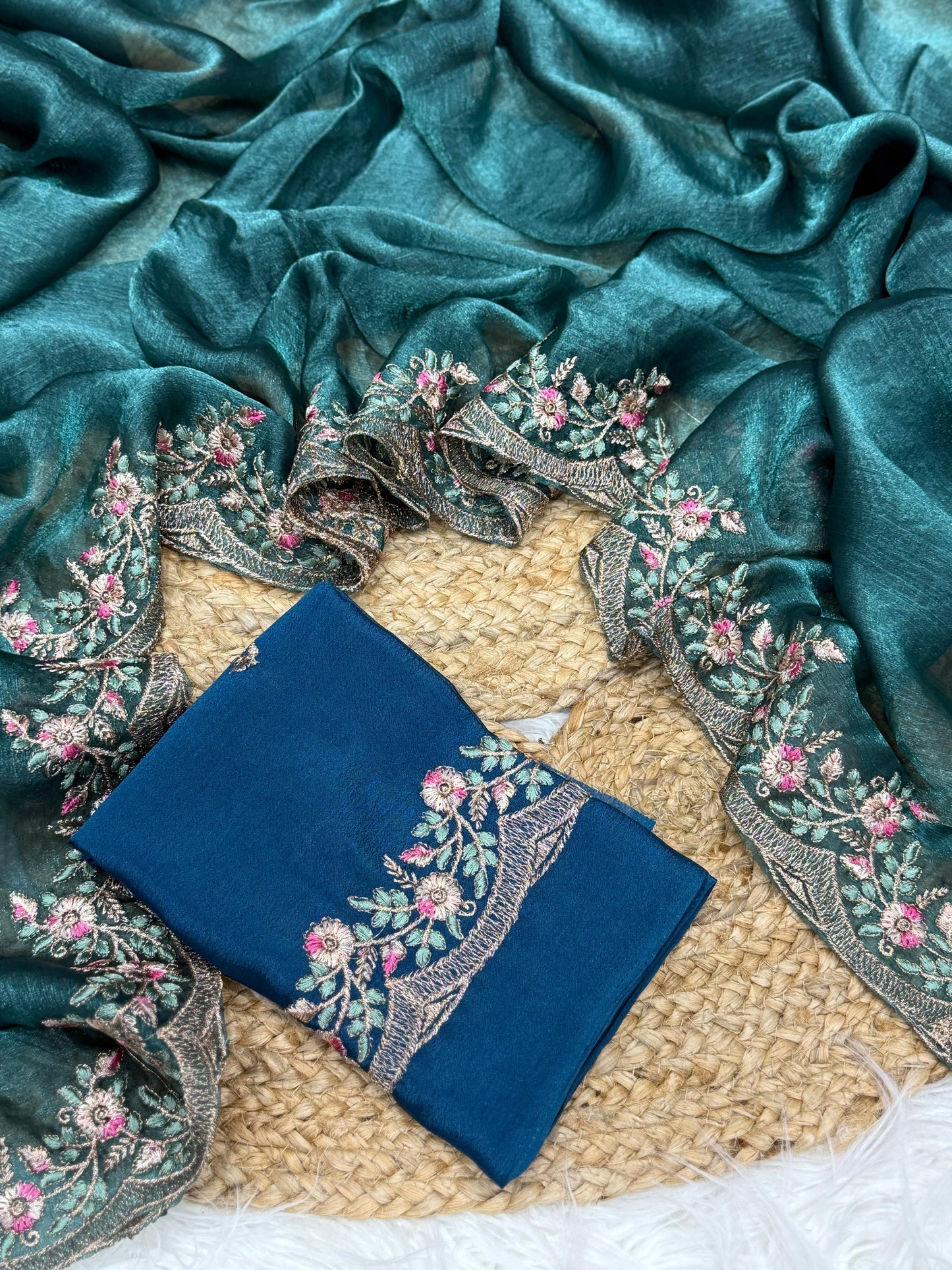 Premium Dual-Tone Fendy Chiffon Saree Set