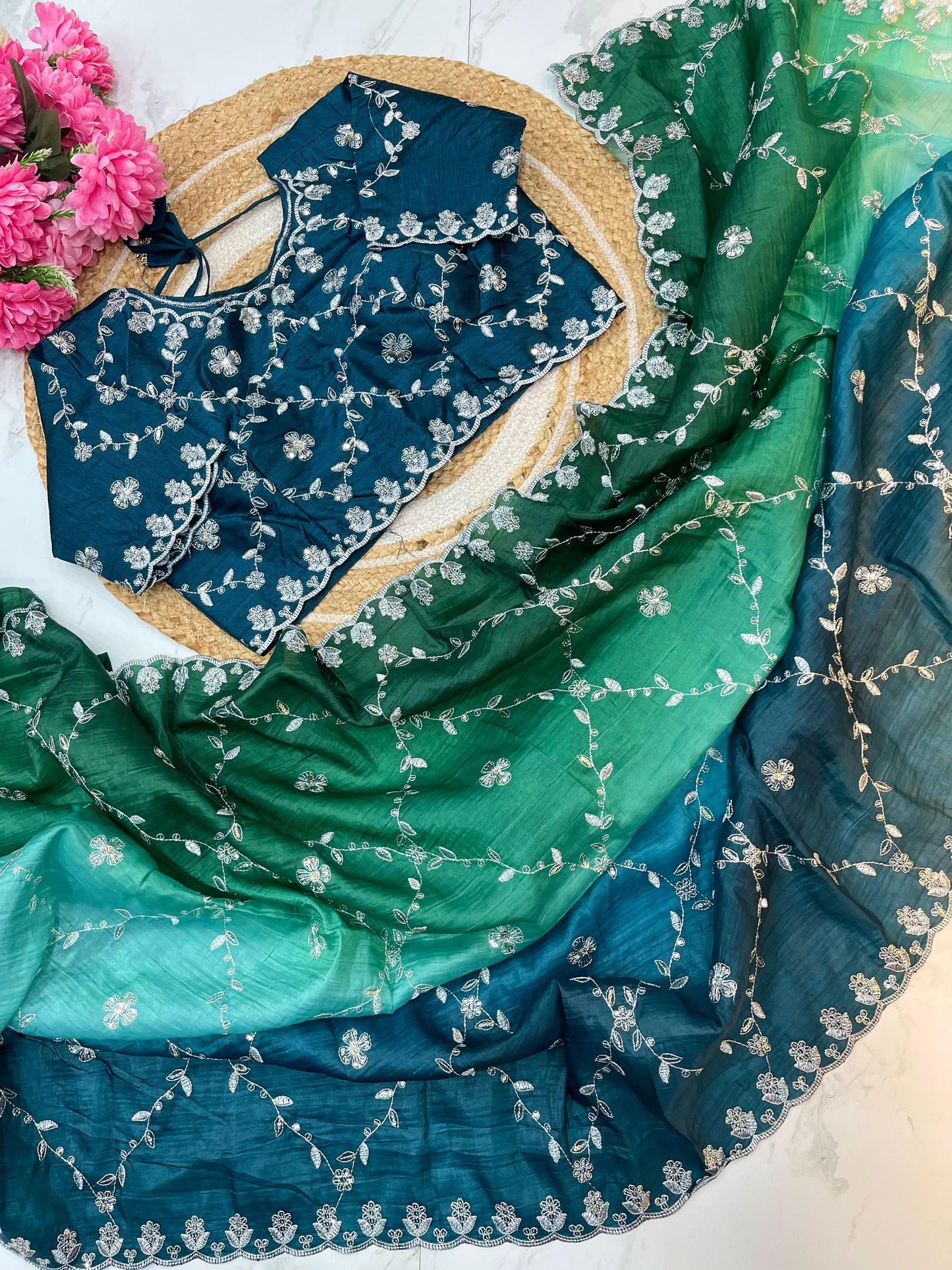 Luxurious Gold Crush Pedding Saree with 3 mm Sequence Embroidery Saree