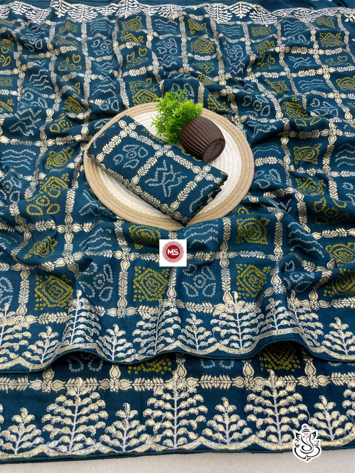 Rich Look Designer Viscose Saree with Bandhej Weaving