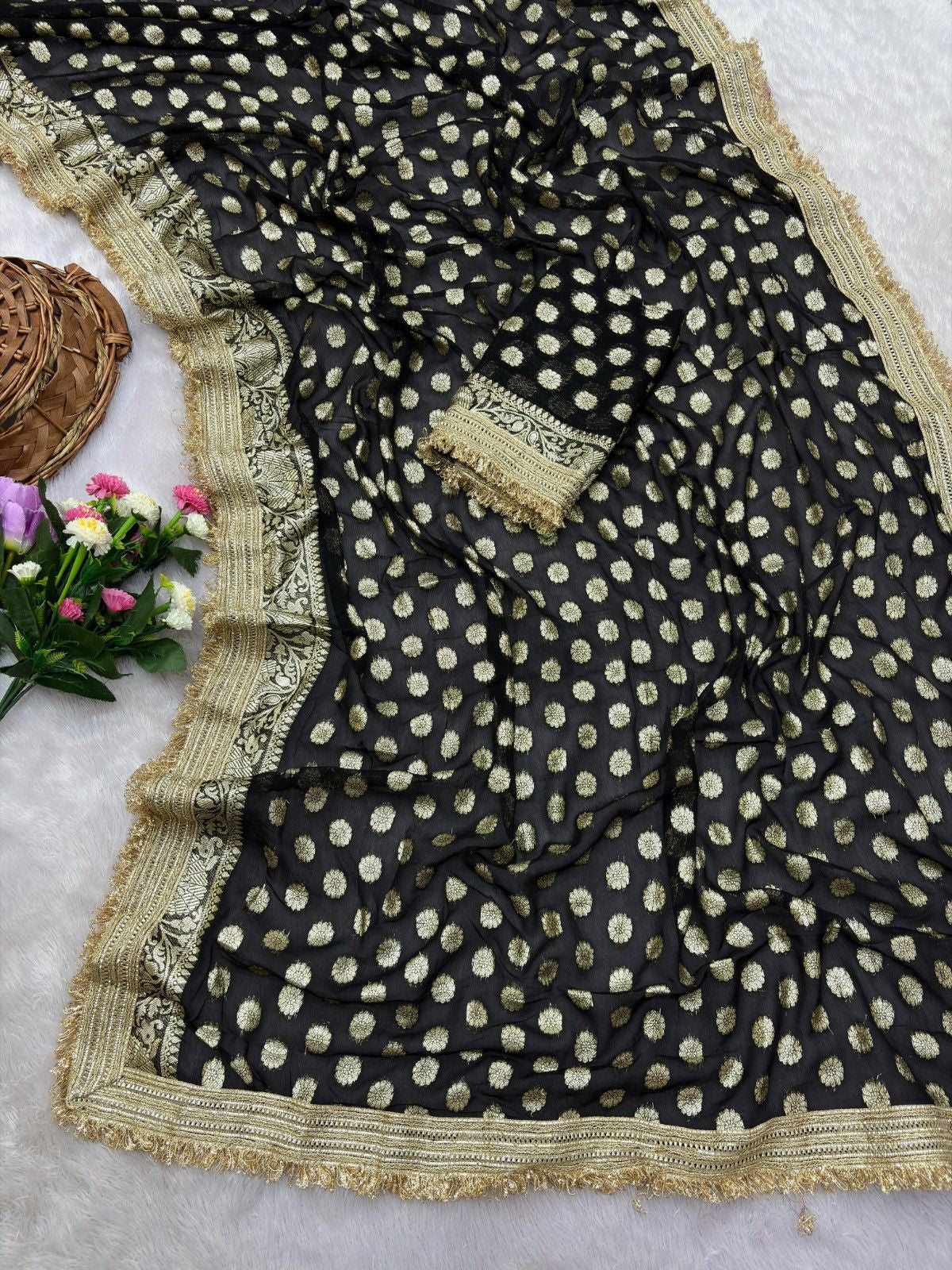 Premium Soft Viscose Georgette Saree With Elegant Lace Border