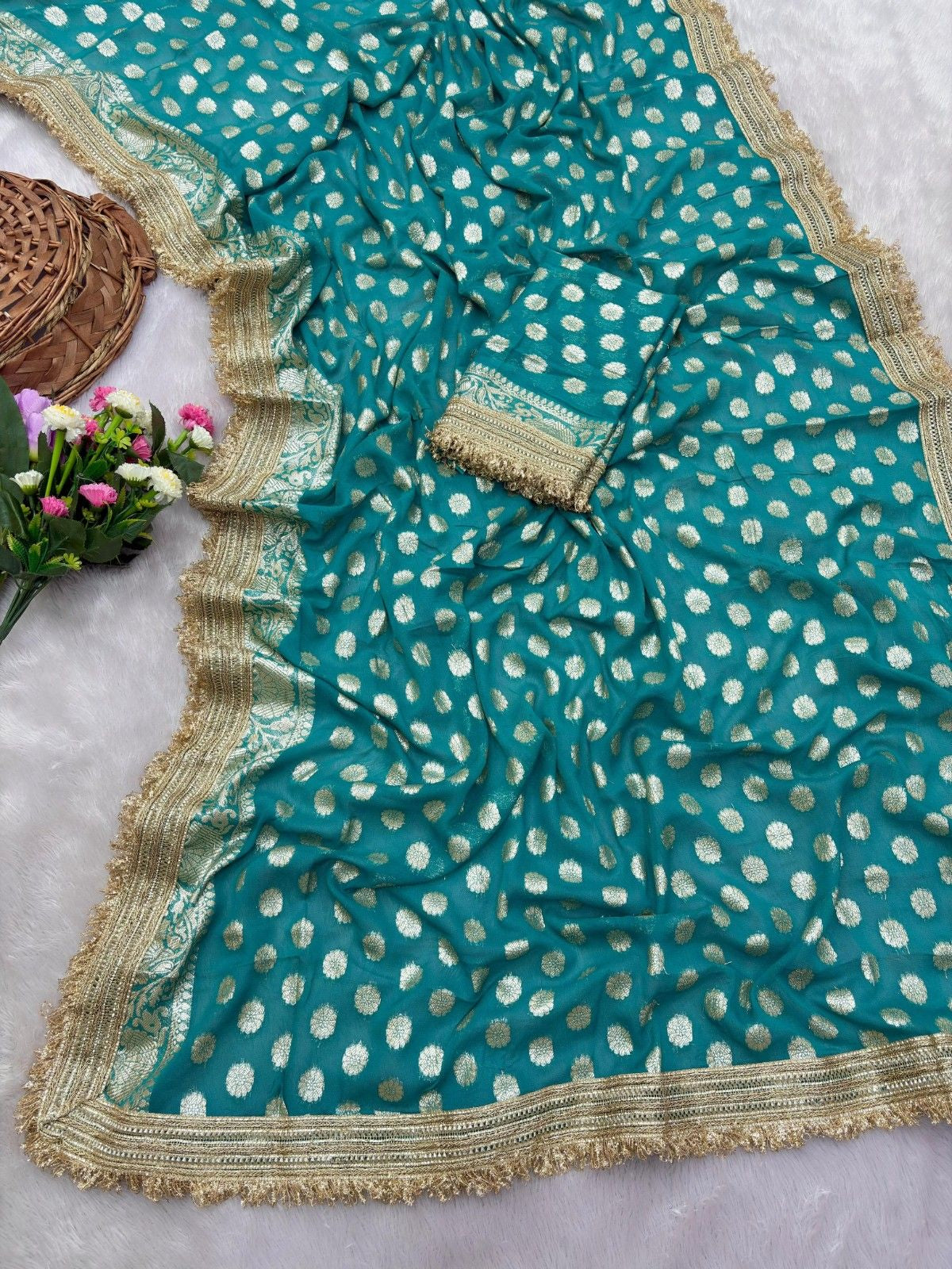 Premium Soft Viscose Georgette Saree With Elegant Lace Border