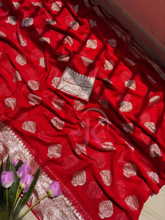 Beautiful Exclusive Fancy Viscose Saree with Woven Border & Running Blouse