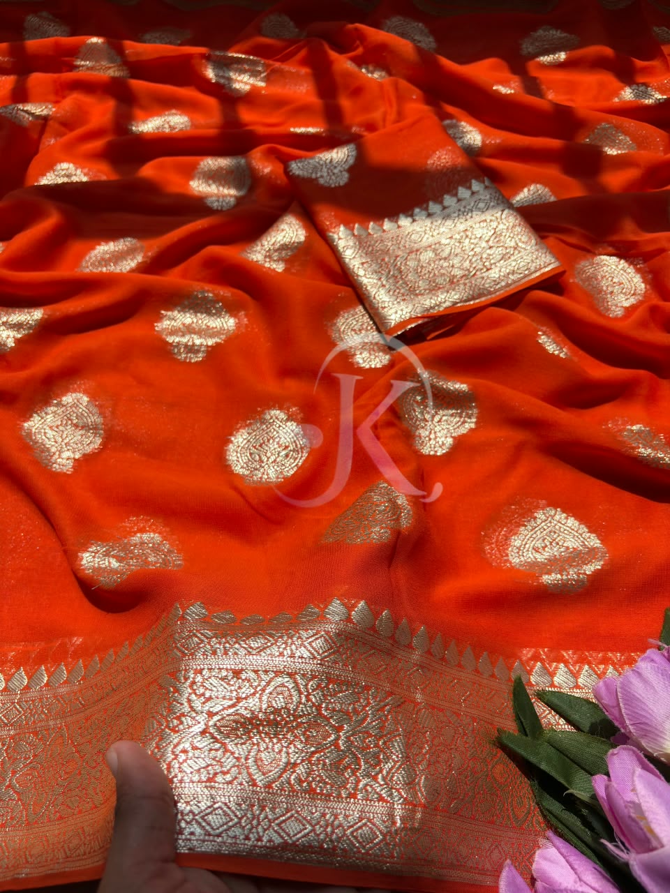 Beautiful Exclusive Fancy Viscose Saree with Woven Border & Running Blouse