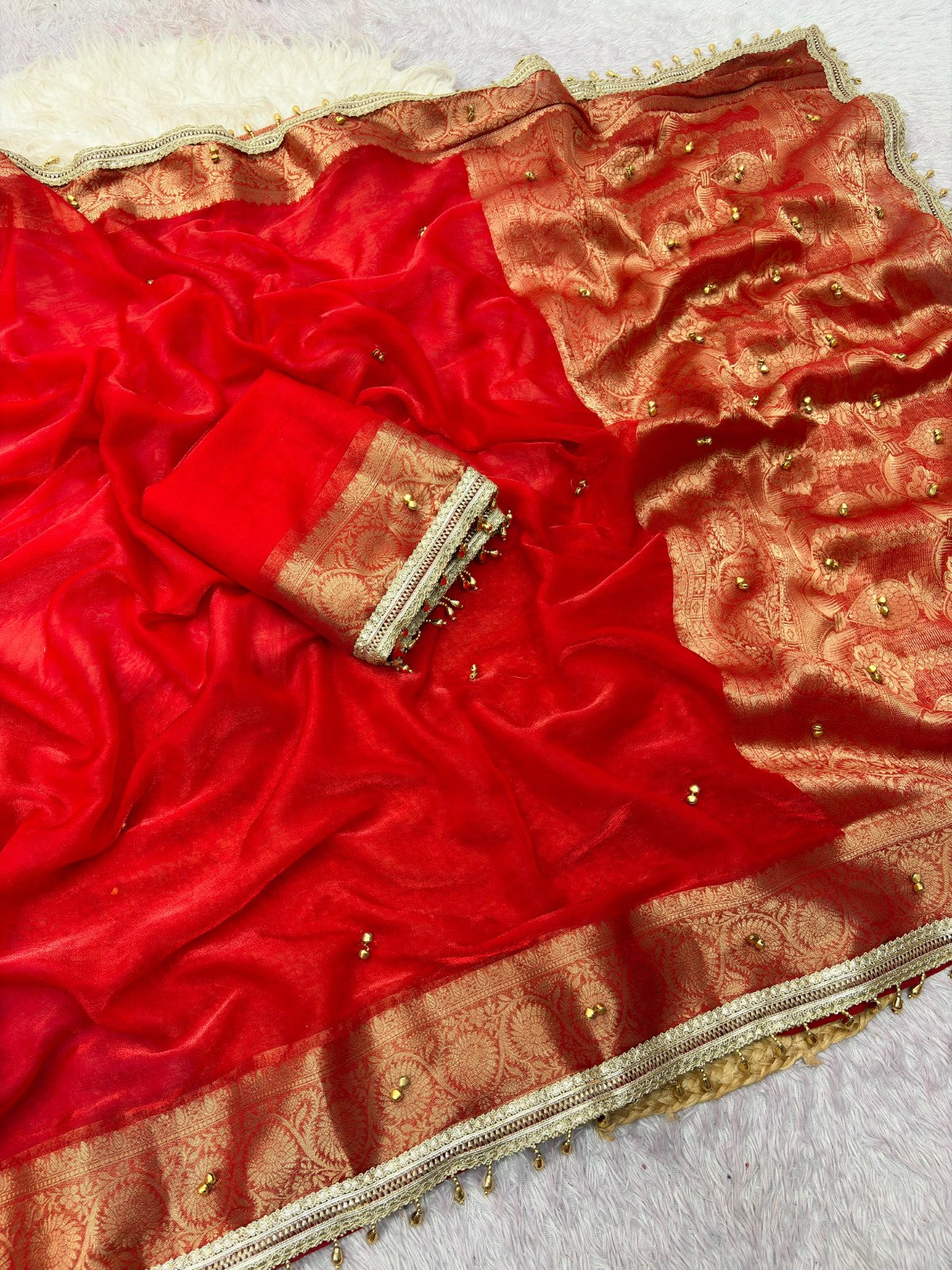 🌸 Elegant Ghungroo Work Banarasi Satin Chiffon Saree