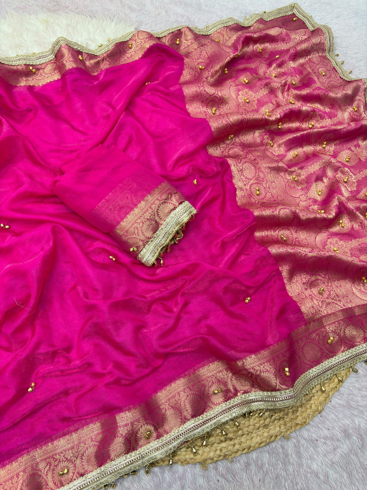 🌸 Elegant Ghungroo Work Banarasi Satin Chiffon Saree