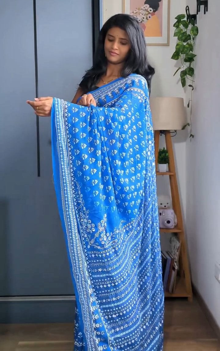 Shaded Celebrity Style Designer Georgette Saree with Mirror & Khatli Work